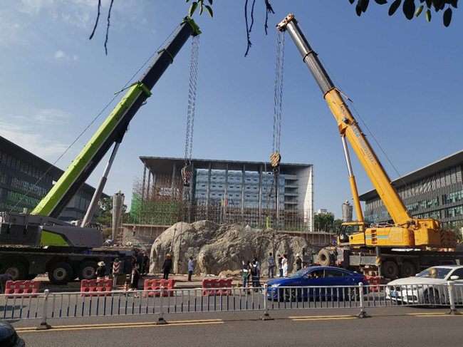 邗江风景石吊装搬运