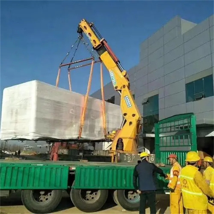 邗江随车吊是否可以进行长途运输